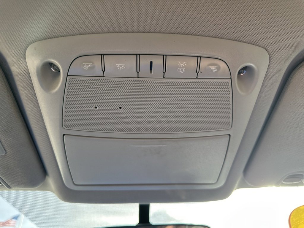 Used 2017 Nissan Rogue S image 9