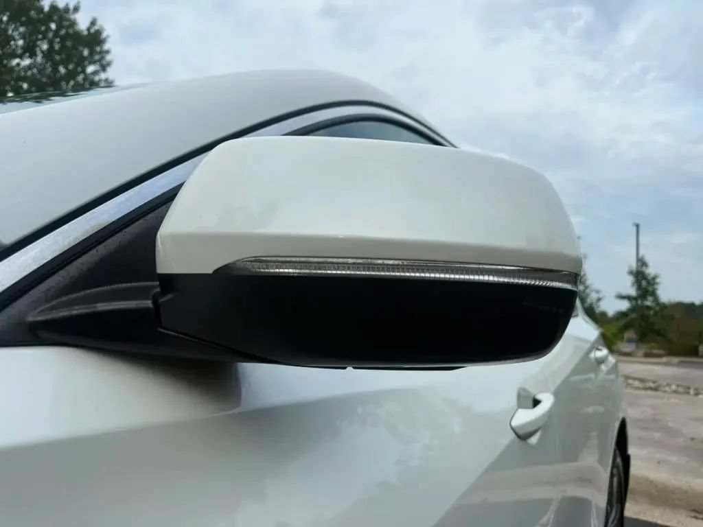 Used 2019 Acura RDX w/ Technology Package AWD/4WD image 9