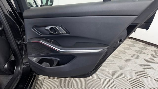 Used 2022 BMW 330i xDrive Sedan w/ Driving Assistance Package image 19