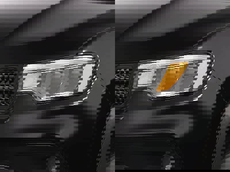 Used 2025 Jeep Compass Latitude w/ Sun & Sound Group AWD/4WD image 13