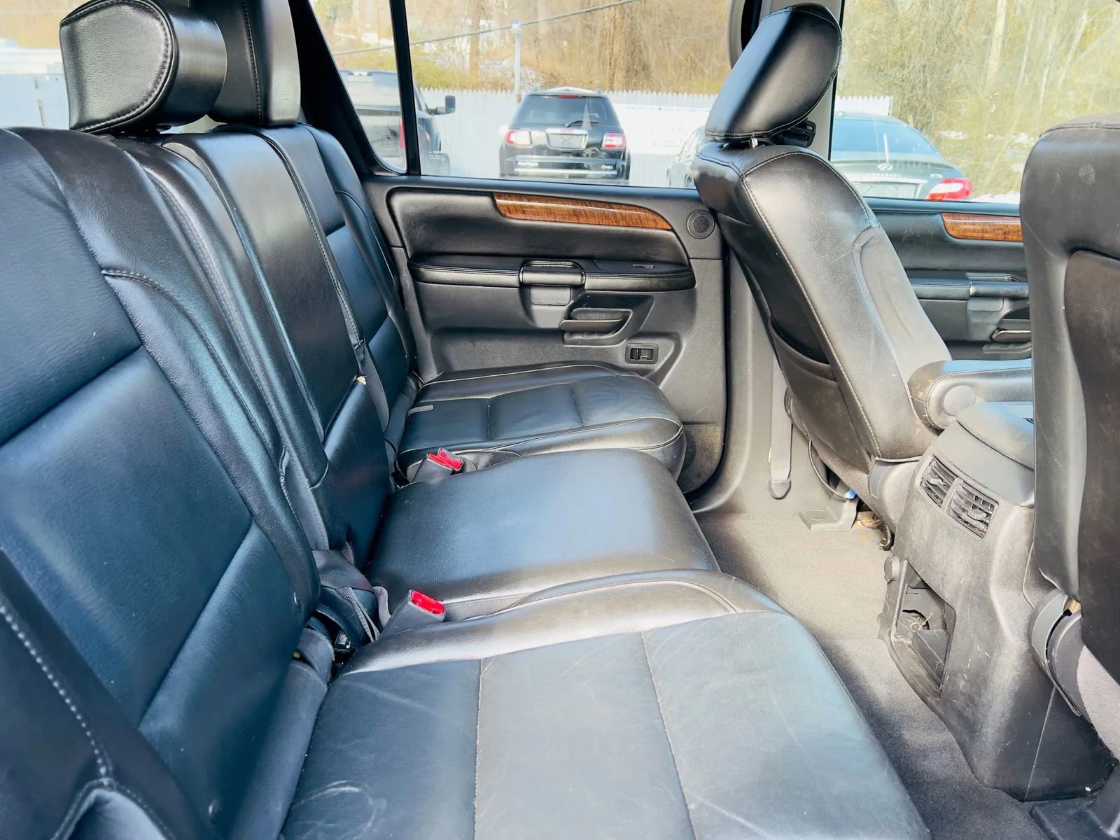 Used 2014 Nissan Armada SL image 18