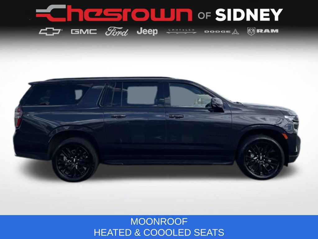 Used 2023 Chevrolet Suburban RST w/ Sport Performance Package AWD/4WD image 4