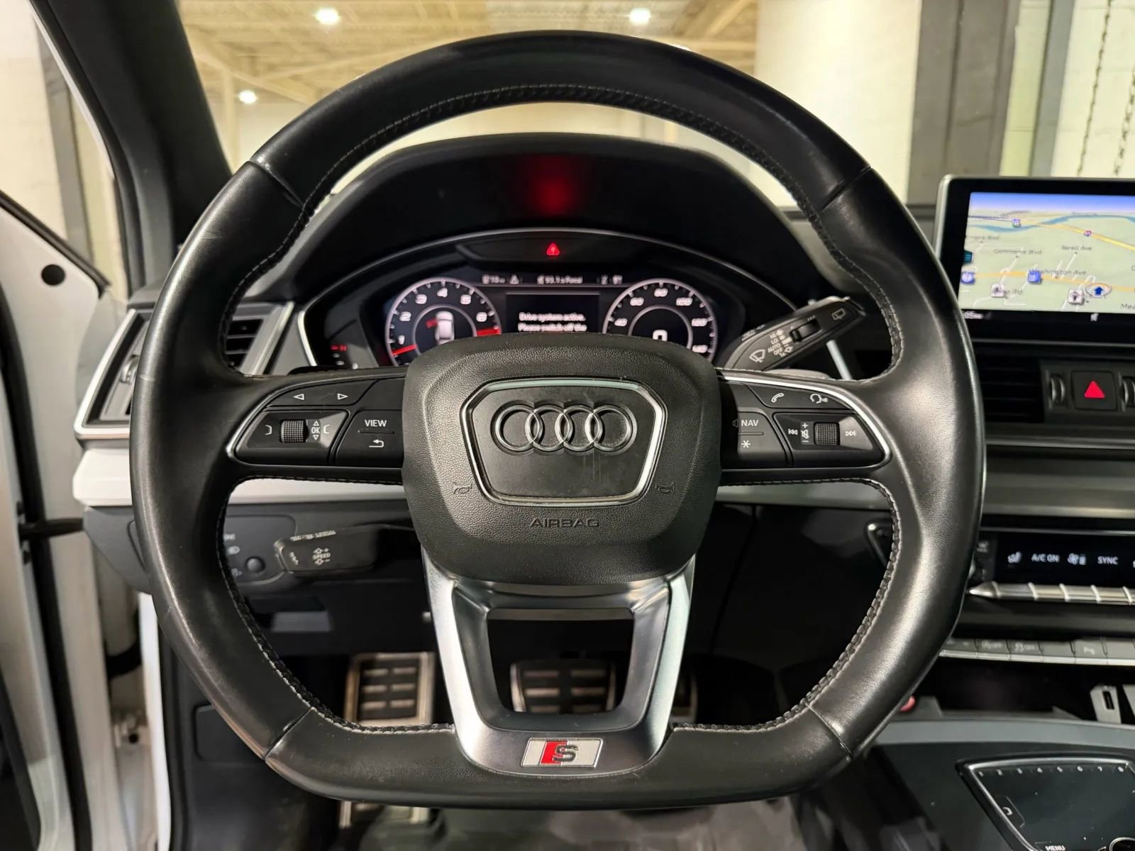 Used 2018 Audi SQ5 Premium Plus w/ Navigation Package AWD/4WD image 13