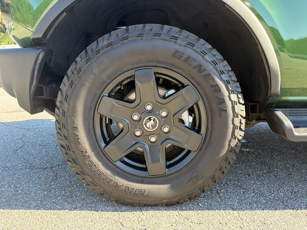 Used 2025 Ford Bronco Outer Banks AWD/4WD image 11
