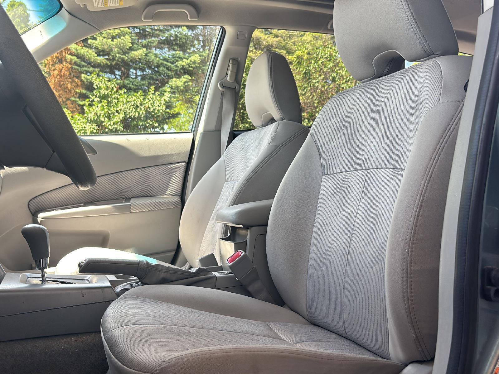 Used 2010 Subaru Forester 2.5X Premium AWD/4WD image 2