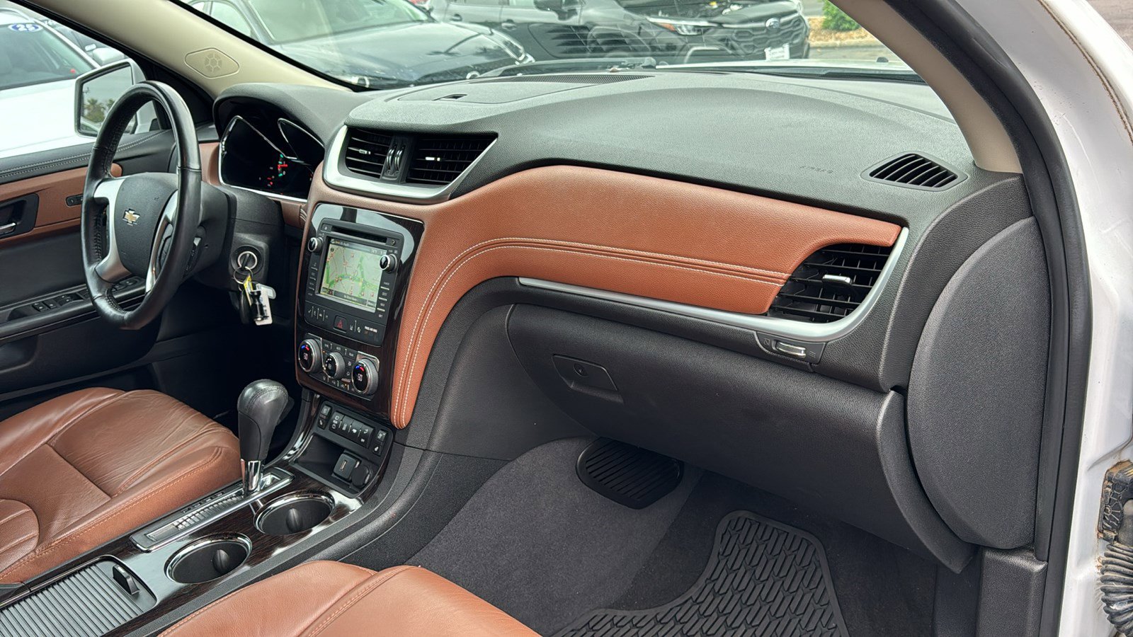 Used 2016 Chevrolet Traverse LTZ FWD image 26