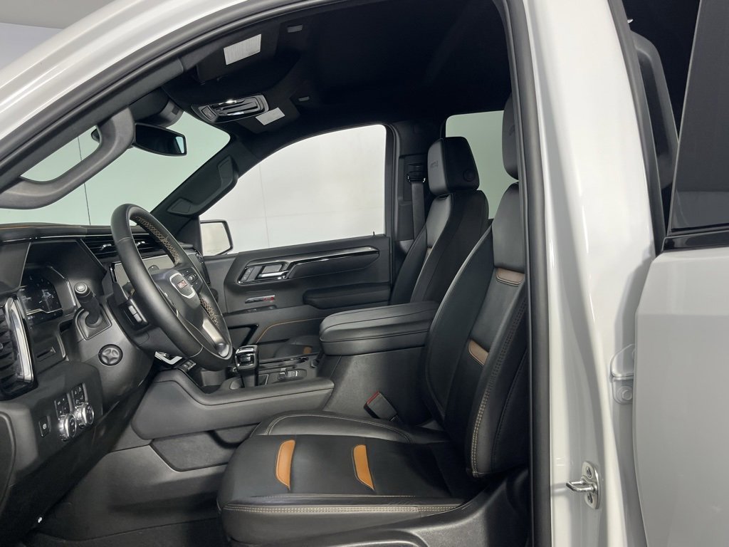 Used 2025 GMC Sierra 1500 AT4 image 24