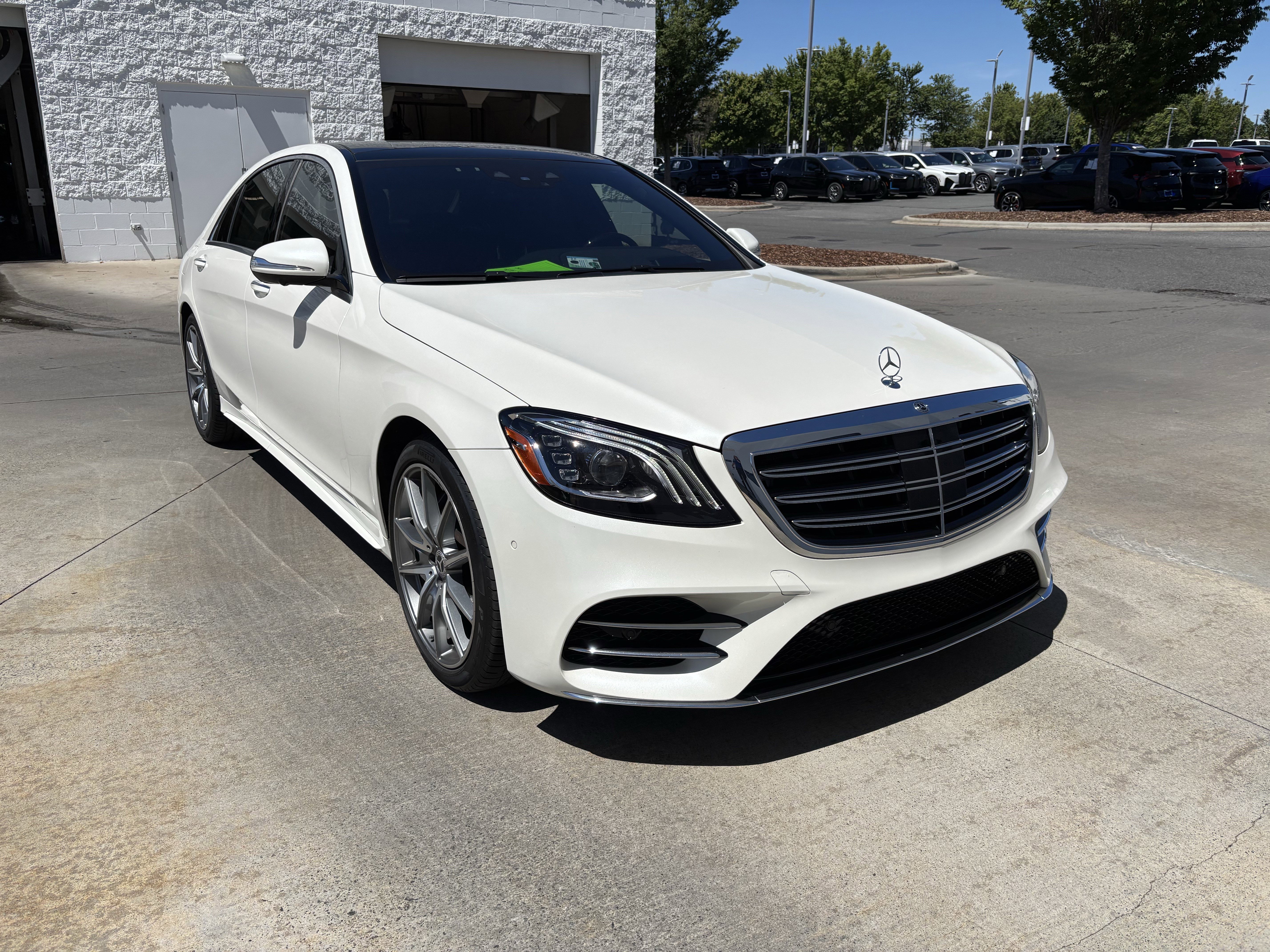 Used 2020 Mercedes-Benz S 560 Sedan image 2