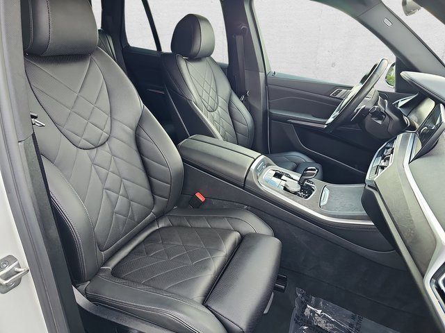 Used 2023 BMW X5 xDrive40i w/ Climate Comfort Package image 10