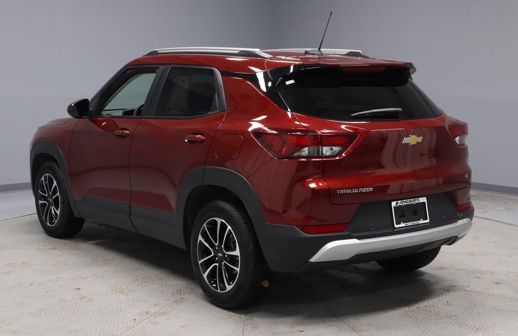 Used 2024 Chevrolet TrailBlazer LT w/ Driver Confidence Package image 8