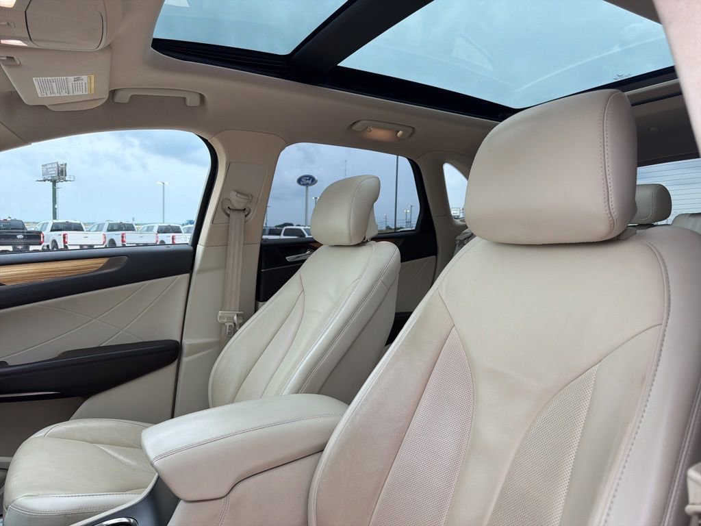 Used 2016 Lincoln MKC Select w/ Select Plus Package FWD image 22