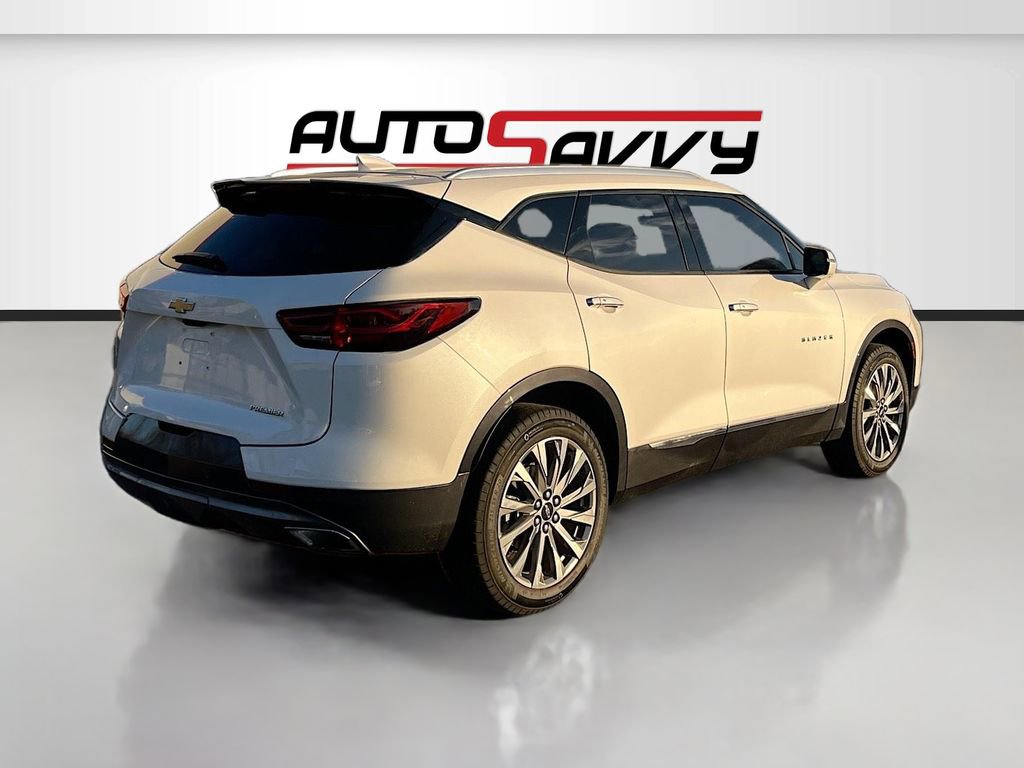 Used 2024 Chevrolet Blazer Premier w/ Driver Confidence II Package FWD image 7