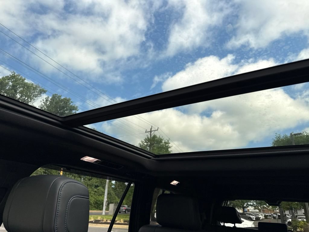 Used 2024 Toyota Sequoia Platinum AWD/4WD image 15