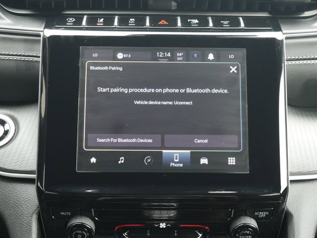 Used 2025 Jeep Grand Cherokee Laredo X AWD/4WD image 4