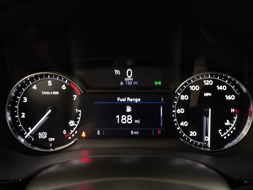 New 2025 Cadillac XT5 Luxury image 24