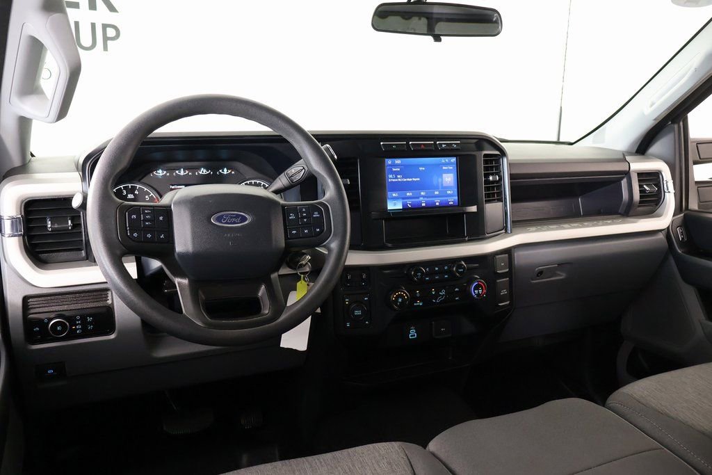 Used 2024 Ford F250 XL w/ STX Appearance Package image 2