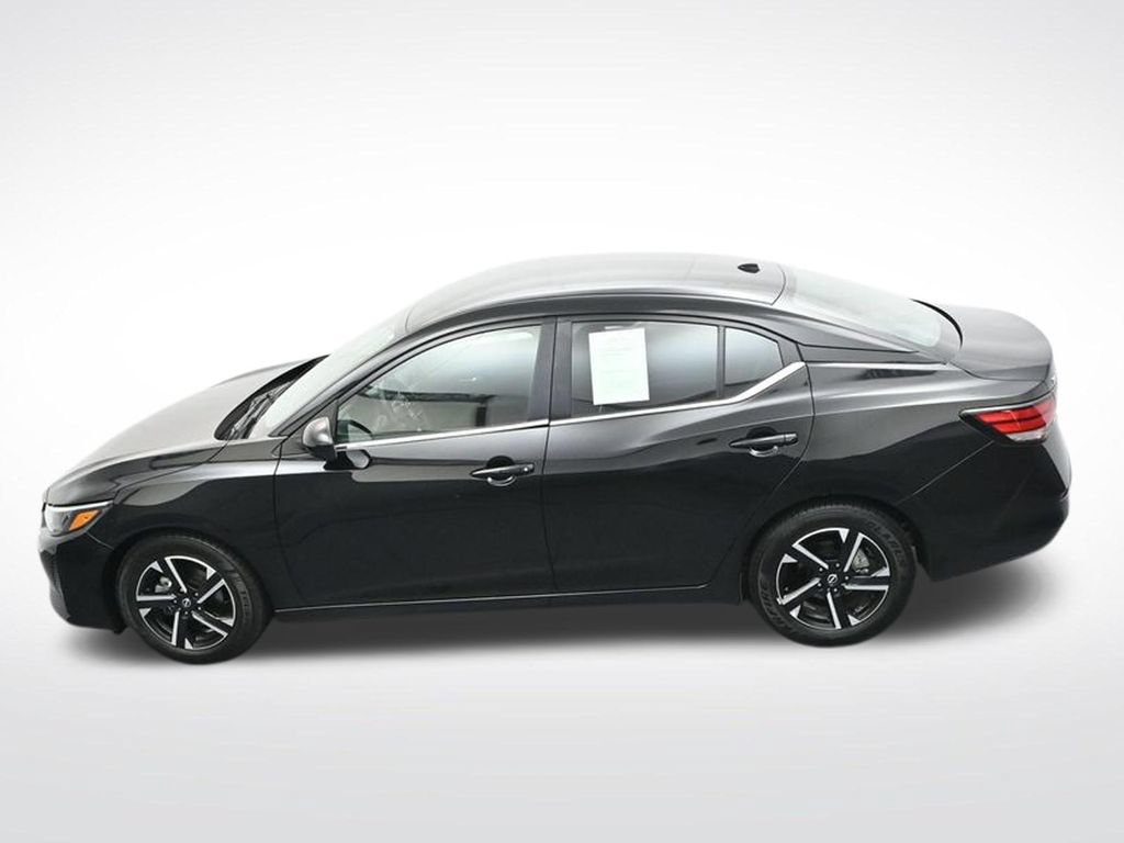 Used 2024 Nissan Sentra SV FWD image 25