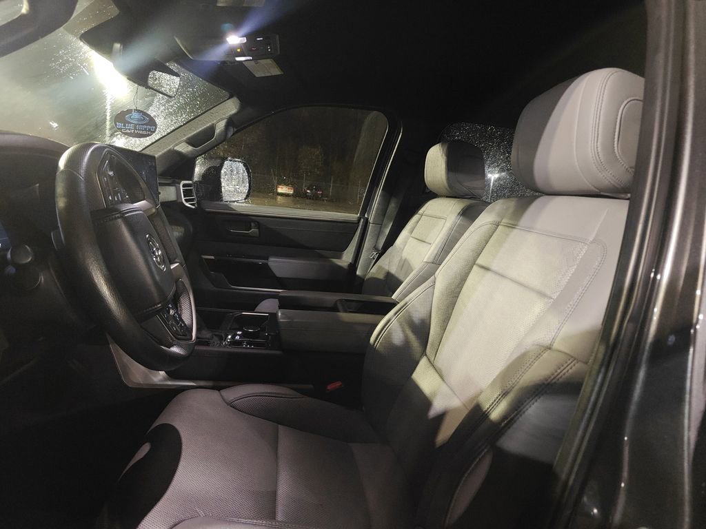 Used 2025 Toyota Tundra Limited image 8