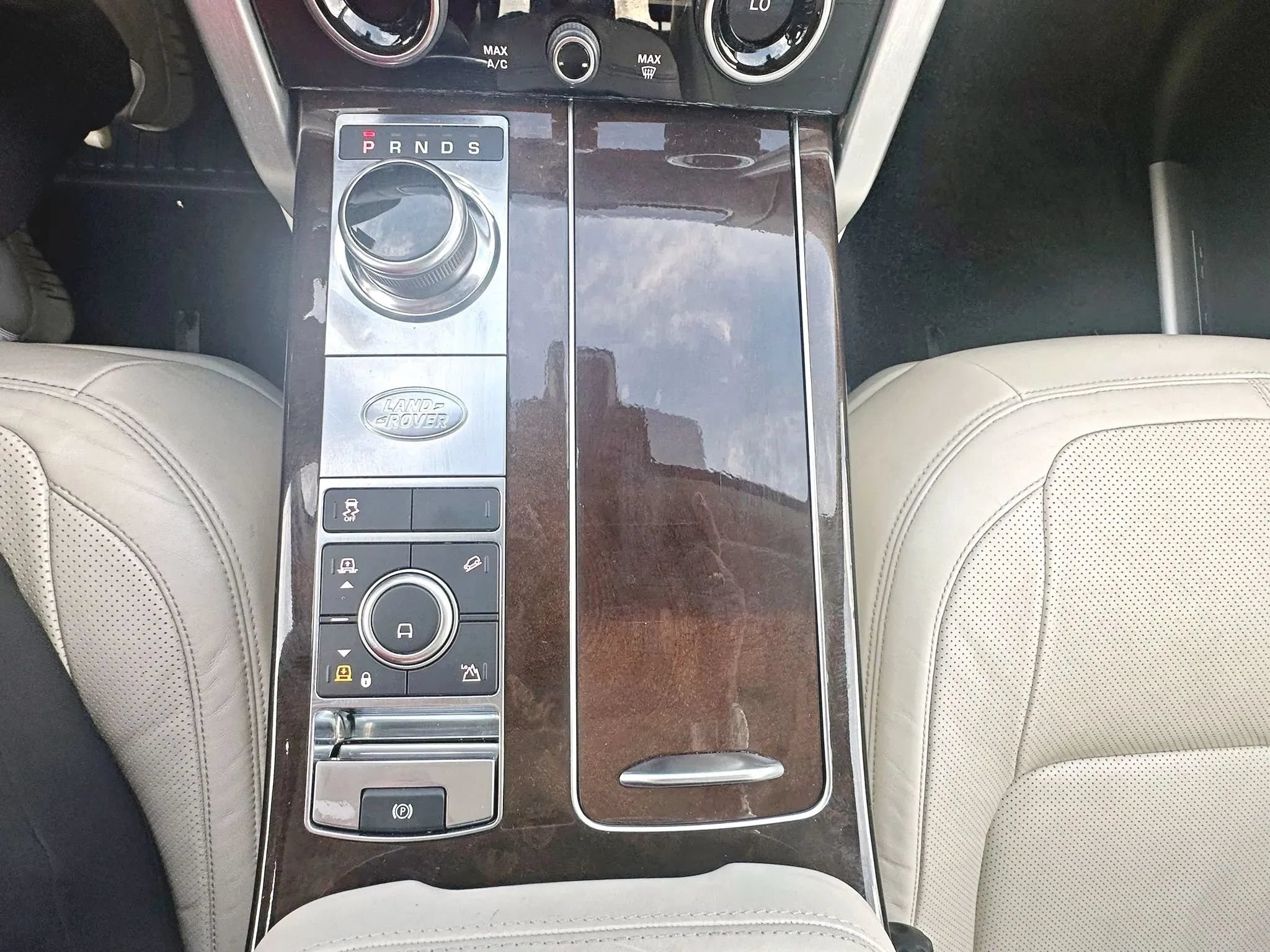 Used 2018 Land Rover Range Rover HSE AWD/4WD image 47