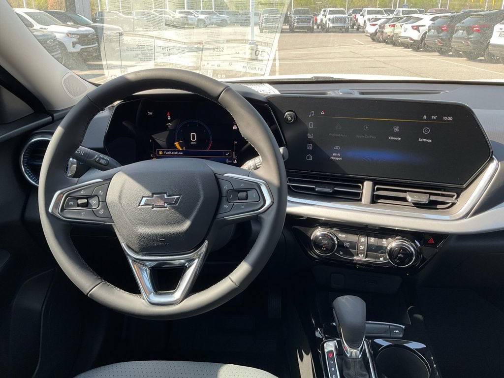New 2026 Chevrolet Trax LT w/ Driver Confidence Package FWD image 17