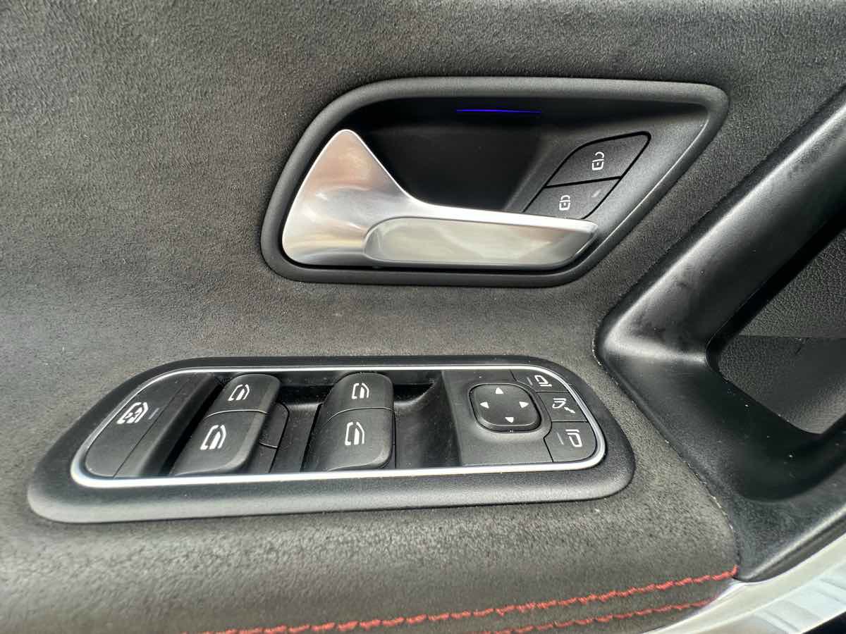 Used 2023 Mercedes-Benz CLA 250 4MATIC image 26