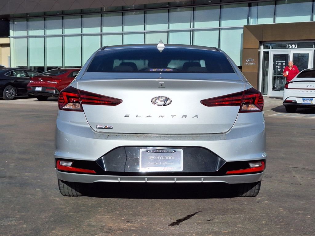 Used 2019 Hyundai Elantra SEL image 4