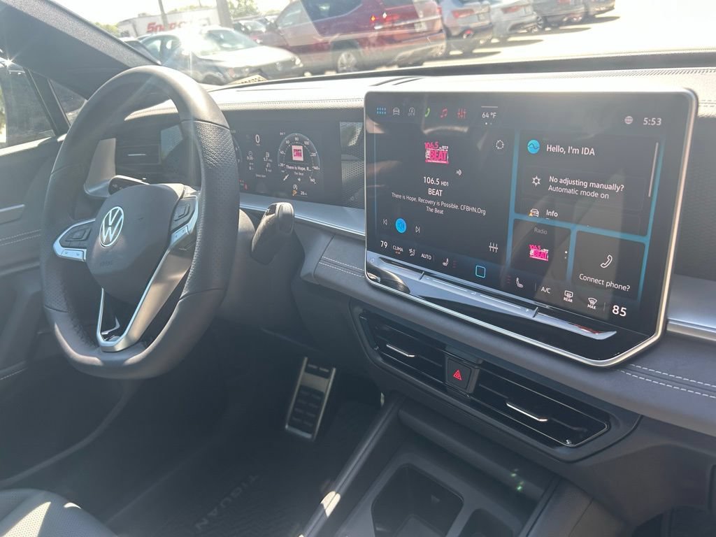 New 2026 Volkswagen Tiguan SE R-Line FWD image 37
