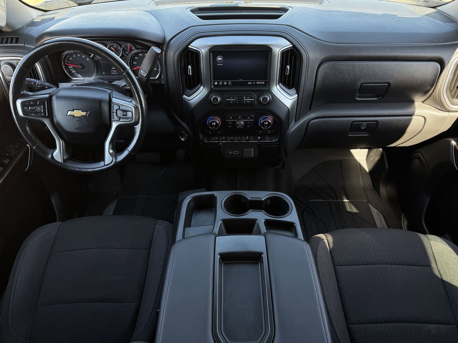 Used 2020 Chevrolet Silverado 1500 LT w/ Texas Edition image 13