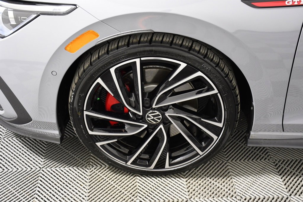 Used 2024 Volkswagen GTI Autobahn image 11