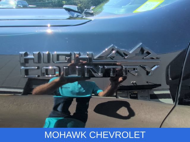 Used 2025 Chevrolet Silverado 1500 High Country w/ High Country Premium Package AWD/4WD image 33