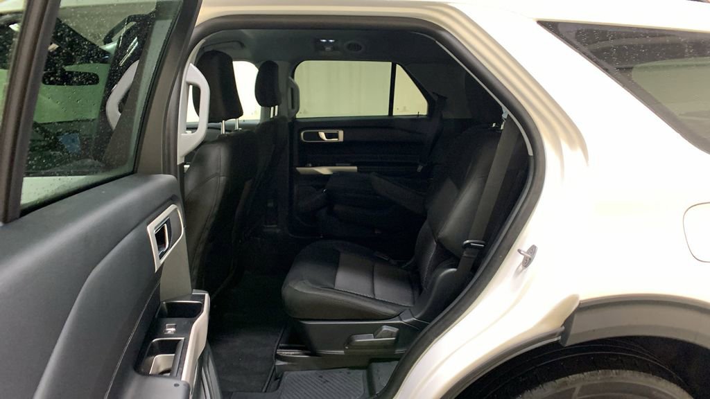Certified 2023 Ford Explorer XLT image 25