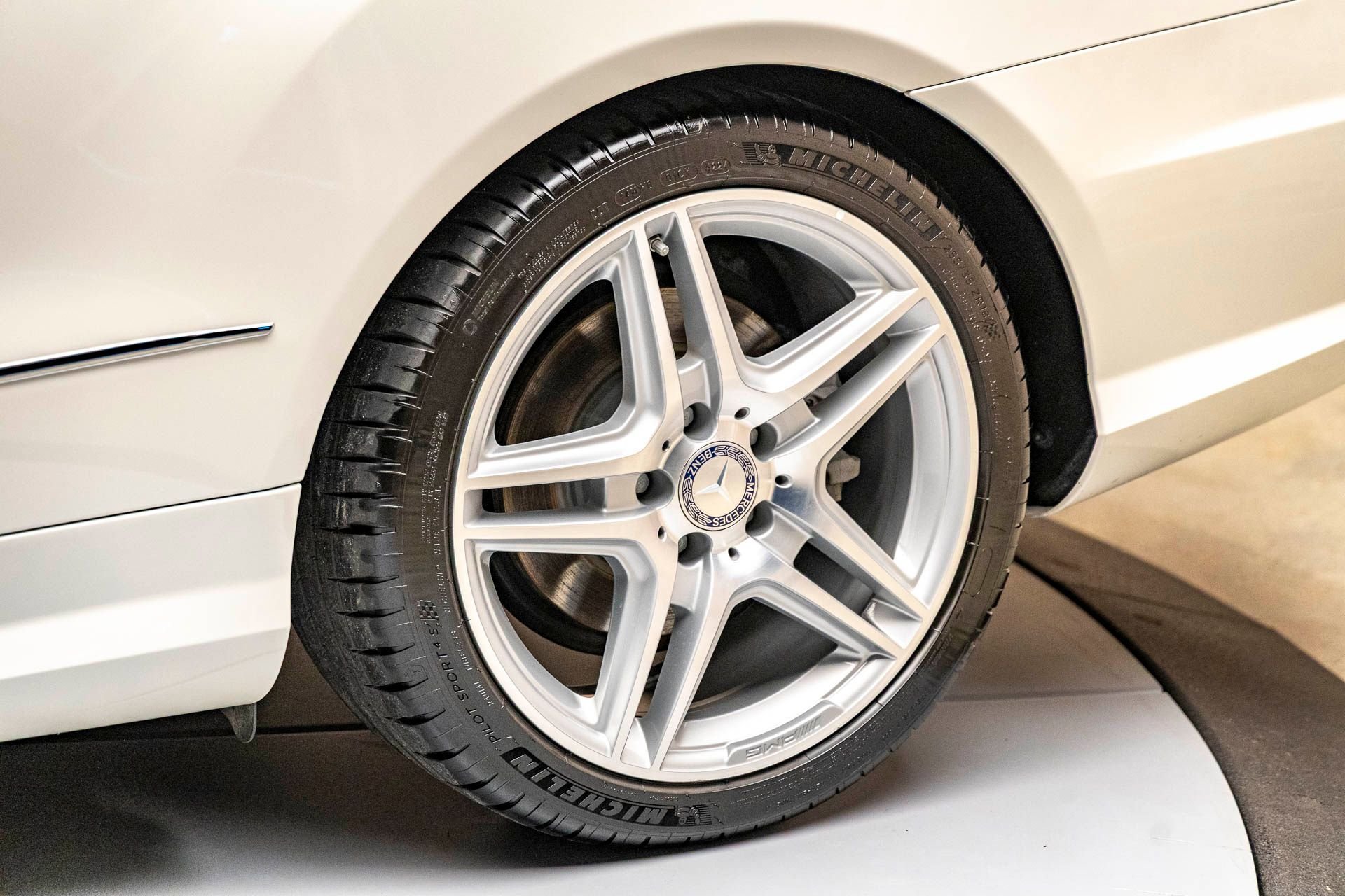 Used 2011 Mercedes-Benz E 550 Cabriolet image 12