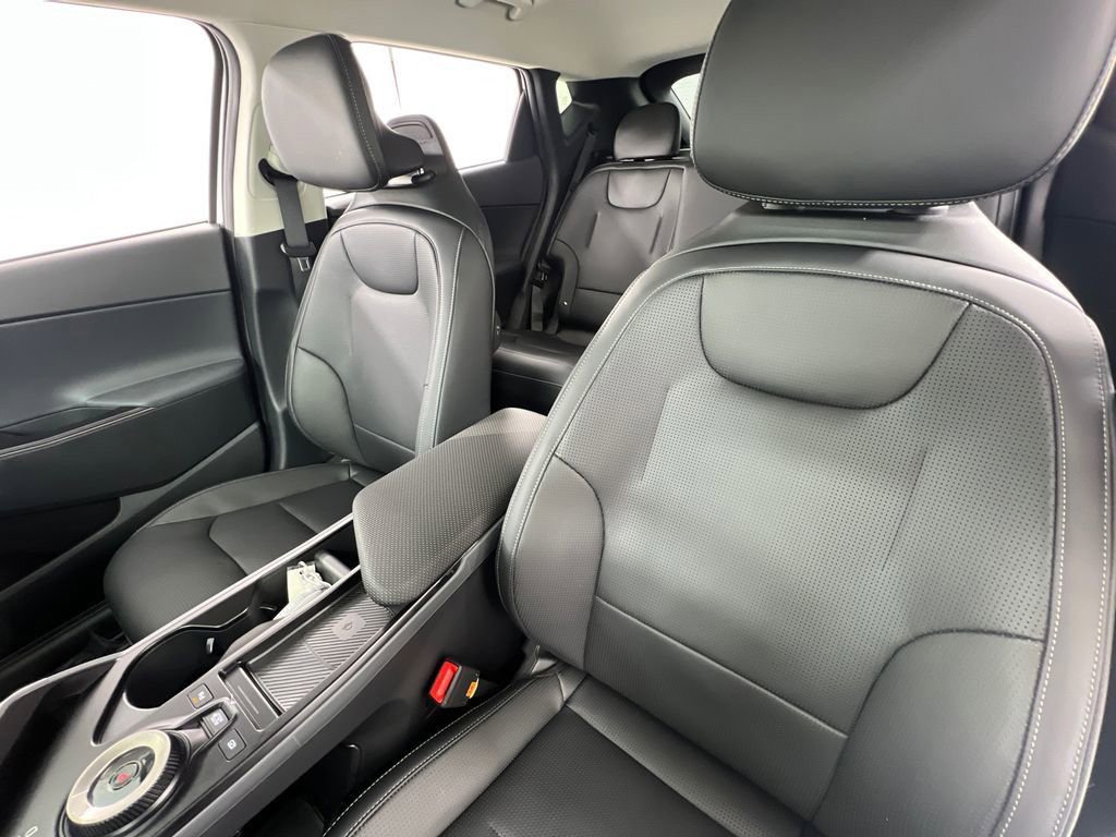 New 2025 Kia EV6 Wind image 25