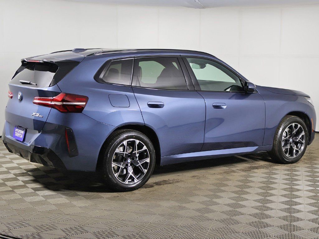 Used 2026 BMW X3 xDrive30 w/ M Sport Package image 11