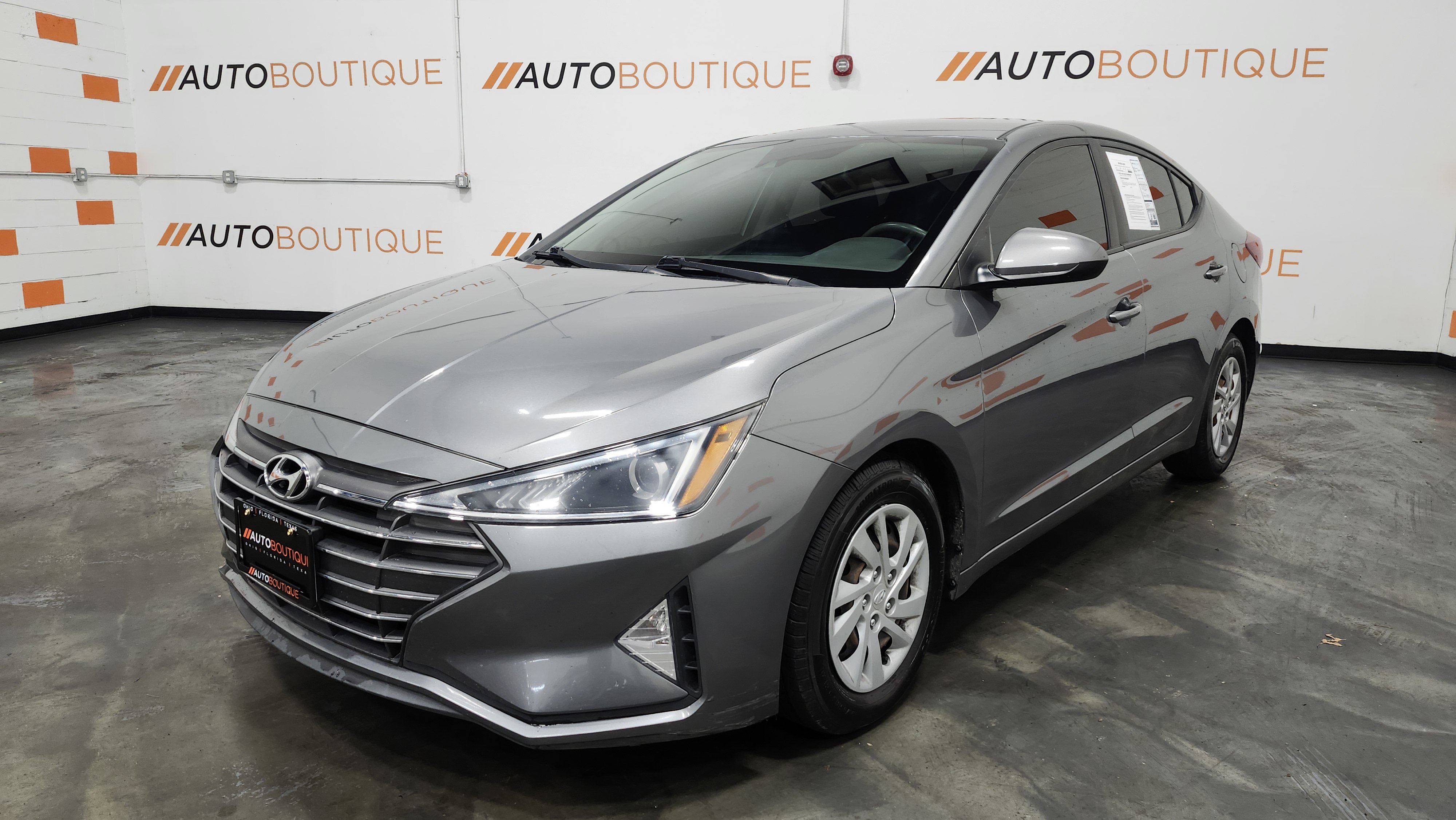 Used 2020 Hyundai Elantra SE w/ Cargo Package (C1) image 11