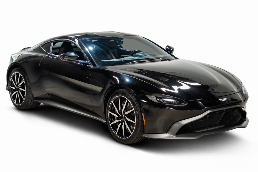 Used 2020 Aston Martin V8 Vantage Coupe image 3