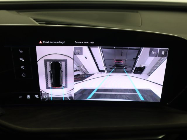 Certified 2025 Audi Q5 Prestige AWD/4WD image 18