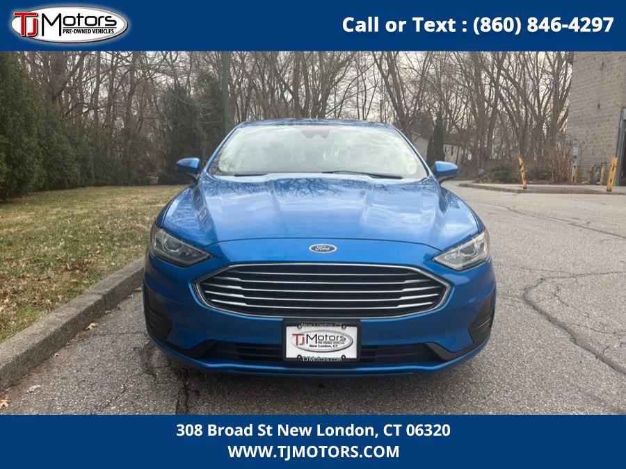 Used 2020 Ford Fusion SE image 3