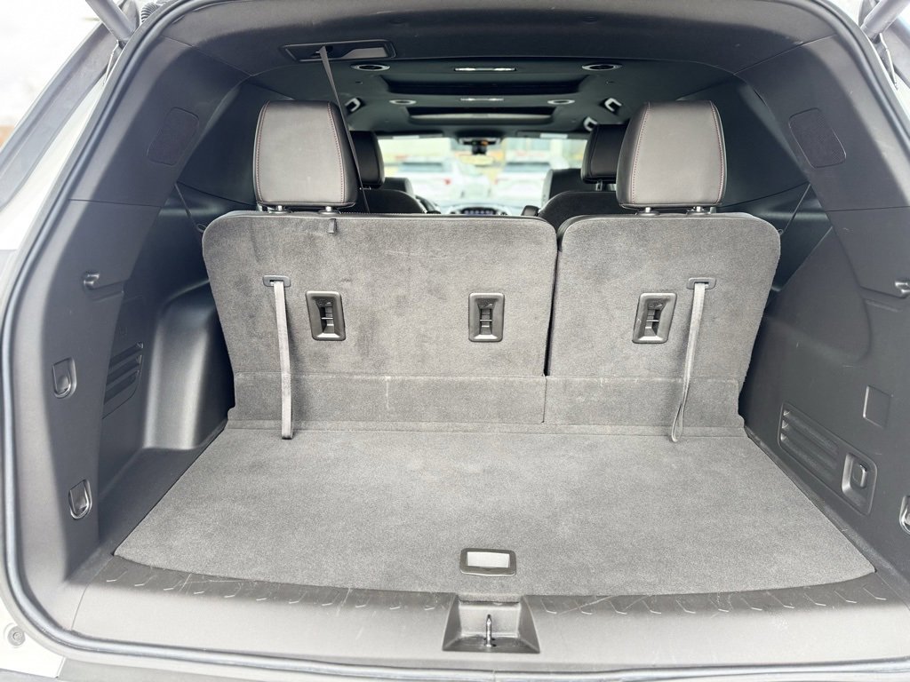 Used 2023 Chevrolet Traverse RS image 5