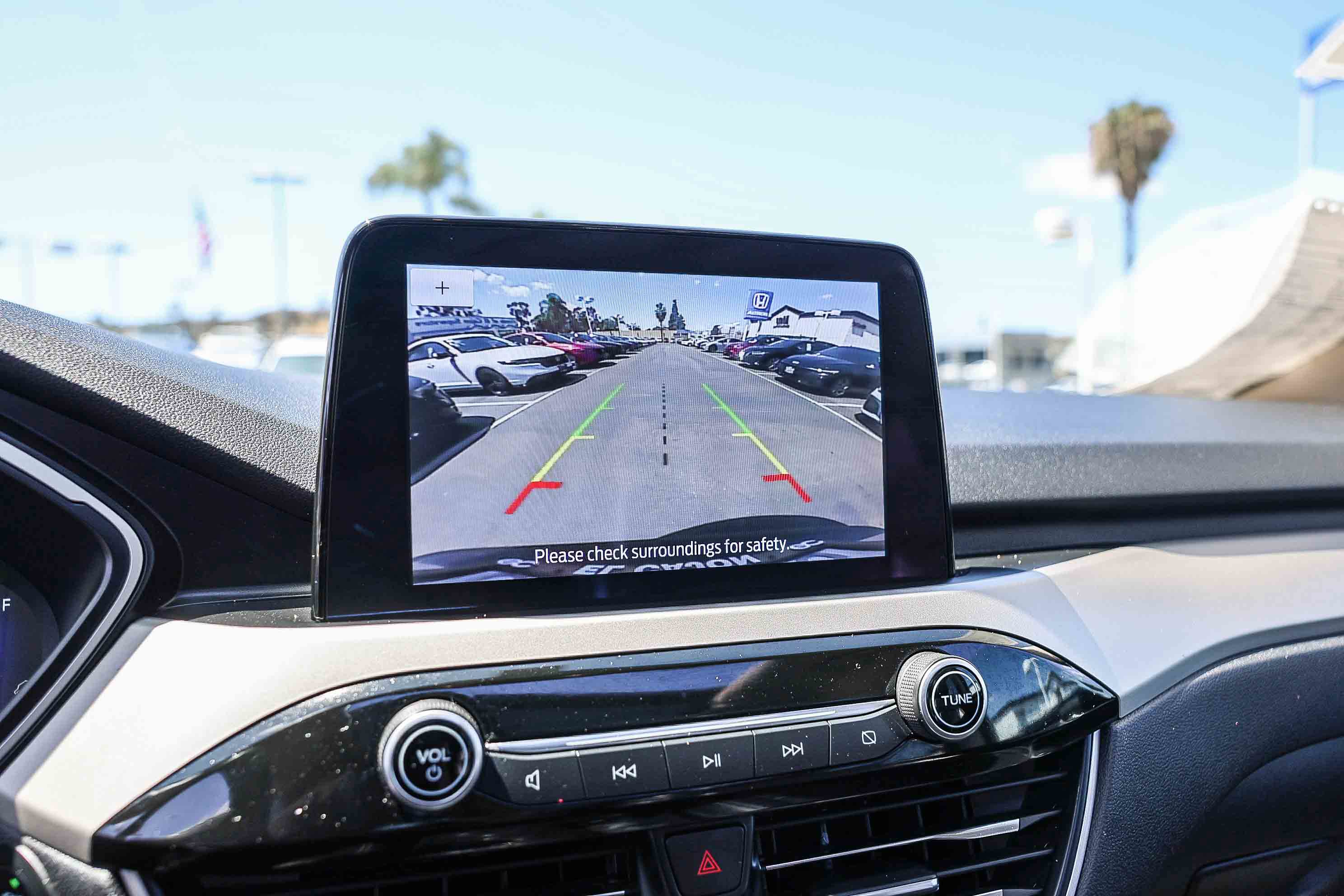 Used 2020 Ford Escape SE Sport image 17