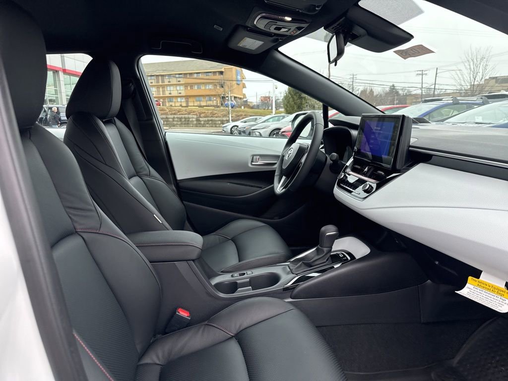New 2026 Toyota Corolla SE image 3