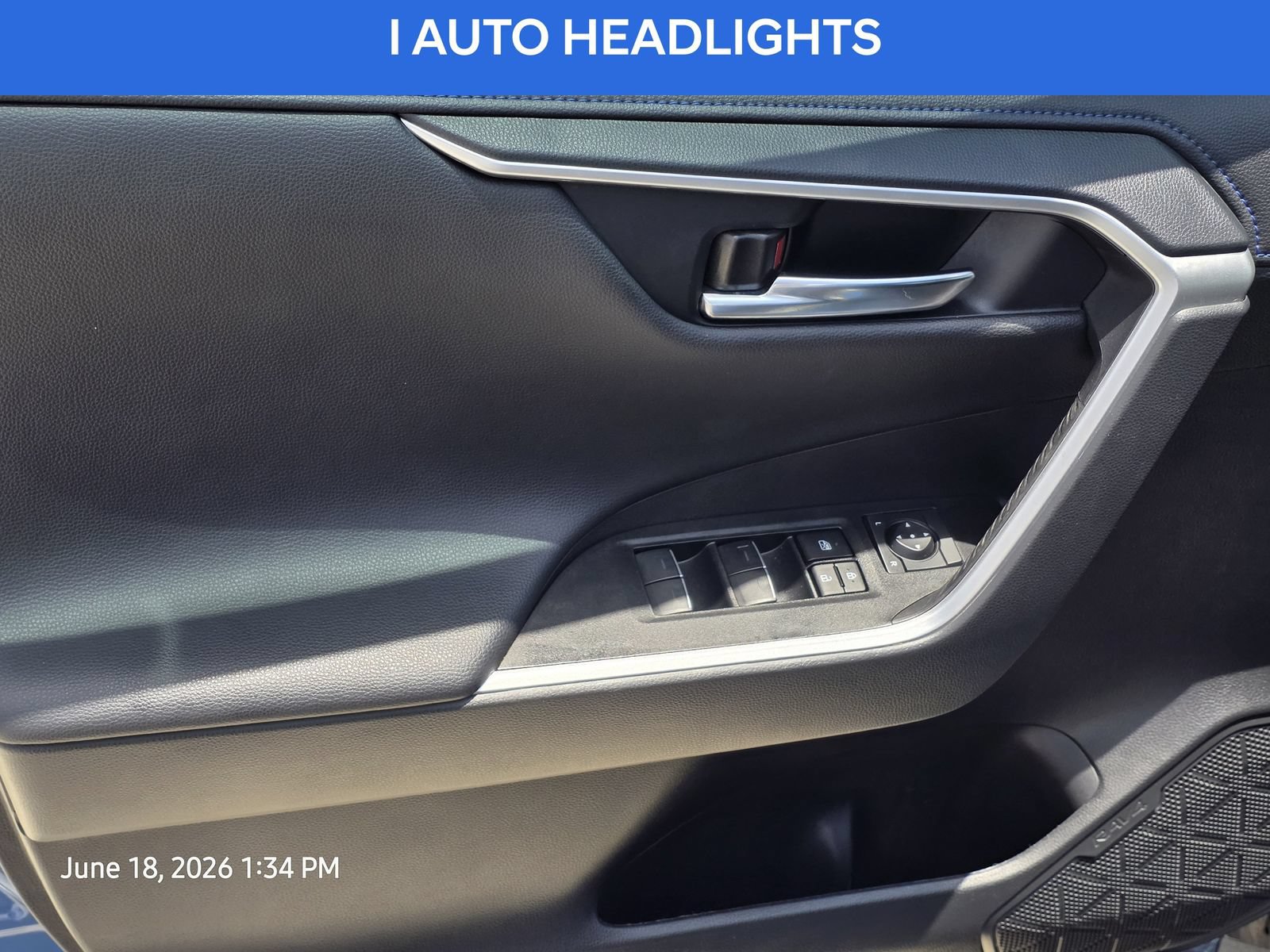 Used 2024 Toyota RAV4 XSE AWD/4WD image 17