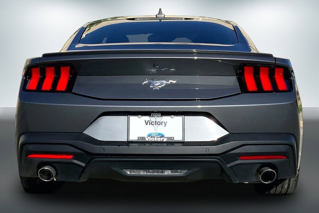 Used 2024 Ford Mustang Premium RWD image 4