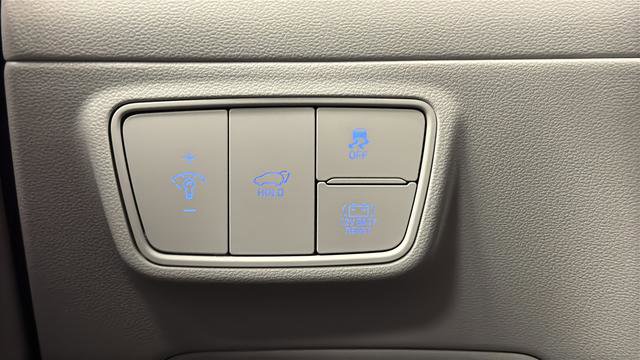 Used 2024 Hyundai Tucson Limited image 33