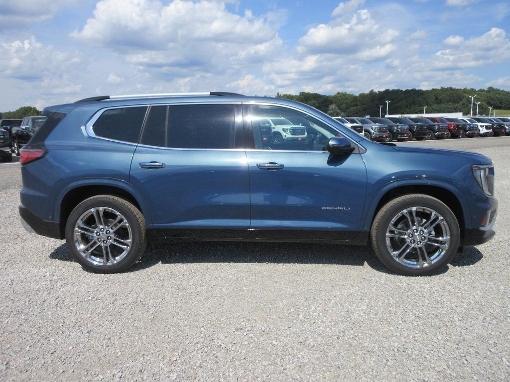 New 2026 GMC Acadia Denali w/ Super Cruise Package image 3