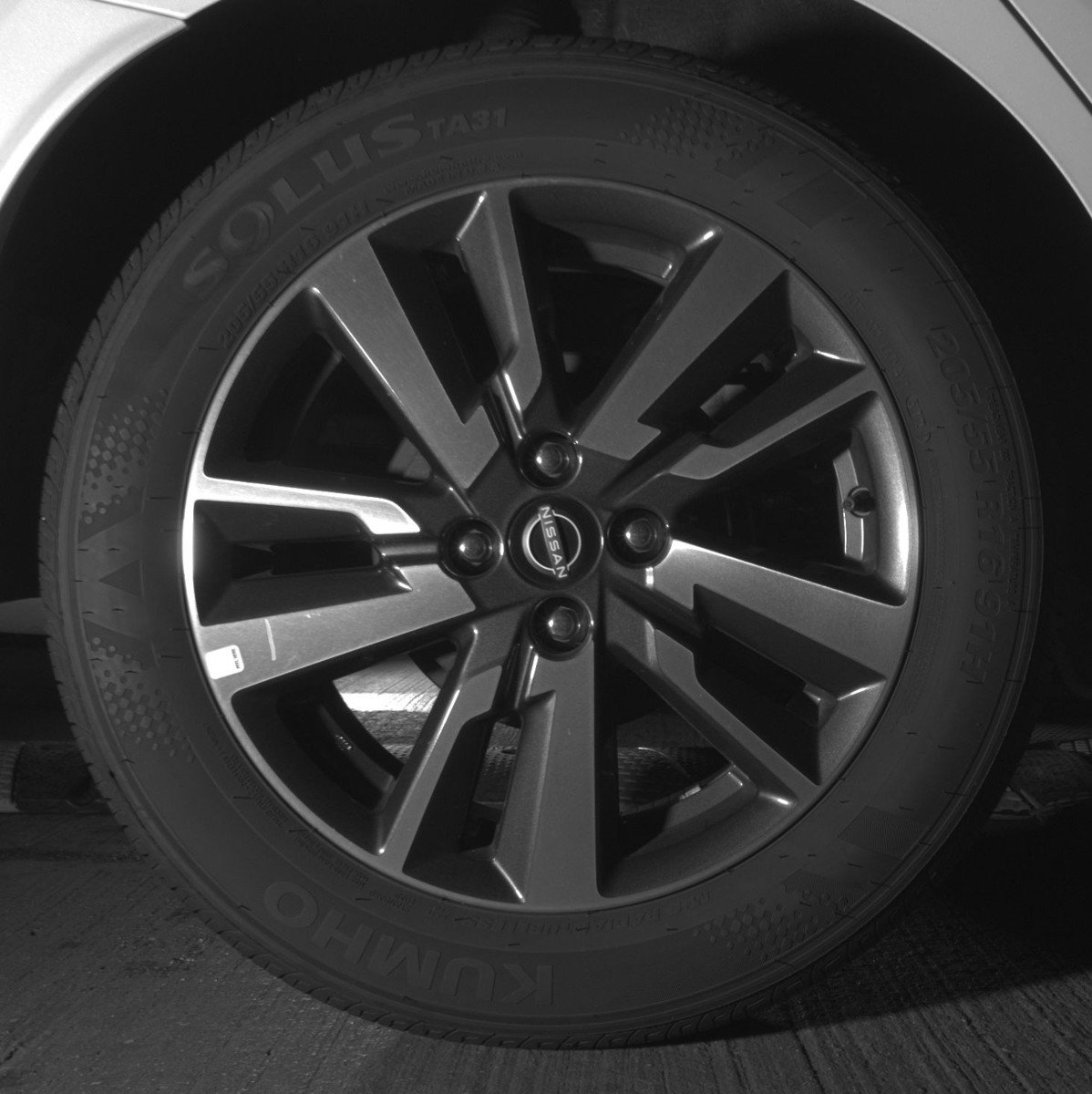 Used 2025 Nissan Versa SV image 15