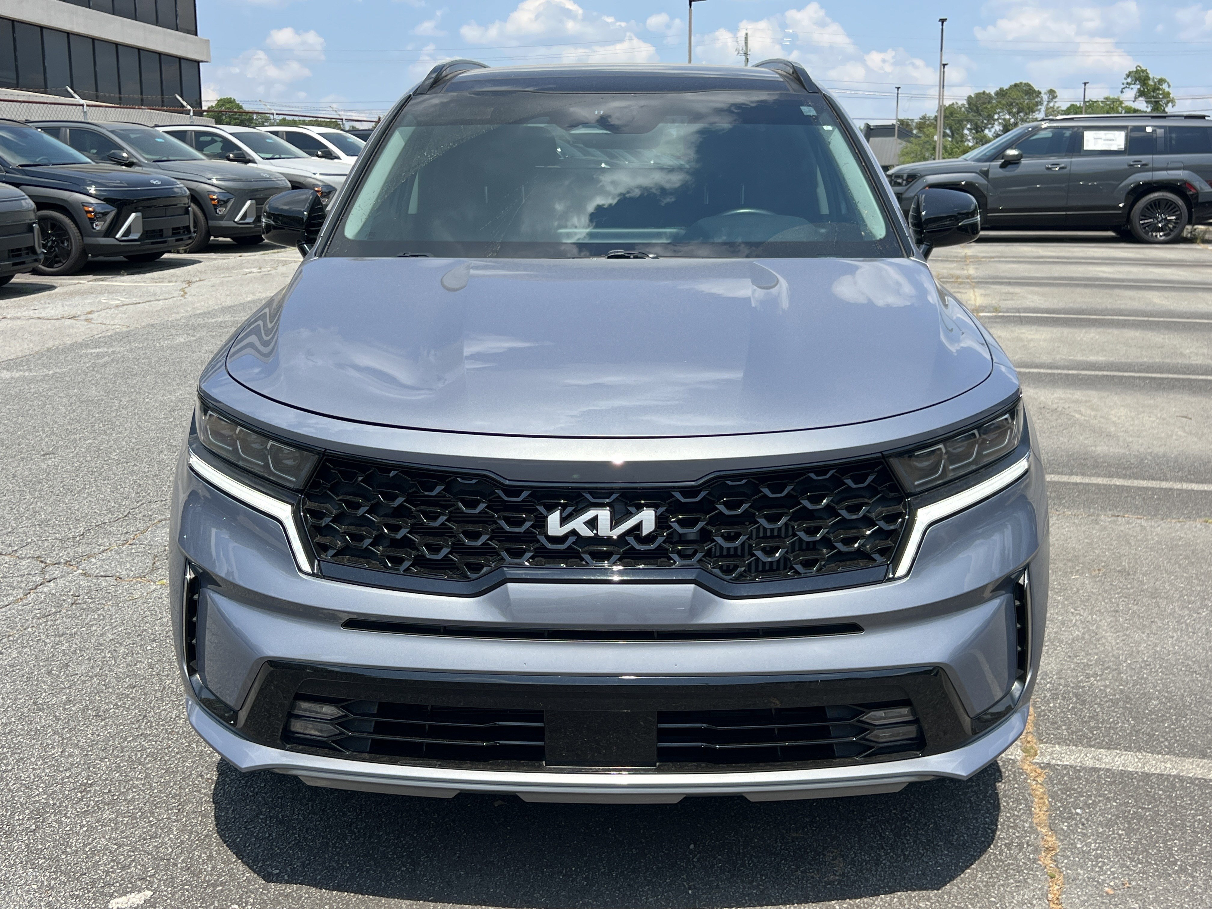 Used 2023 Kia Sorento SX AWD/4WD image 2