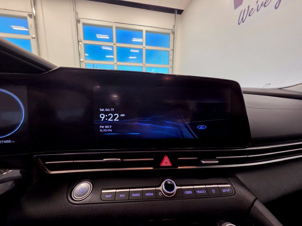 Used 2023 Hyundai Elantra SEL w/ Convenience Package FWD image 20