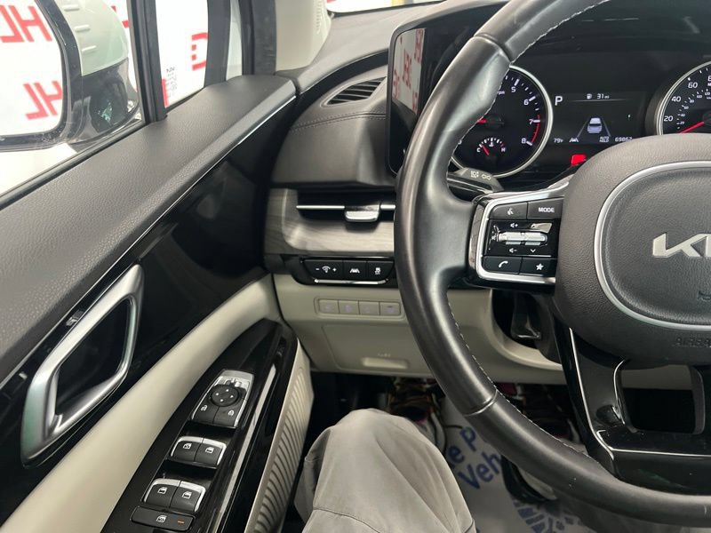 Certified 2023 Kia Carnival EX FWD image 23