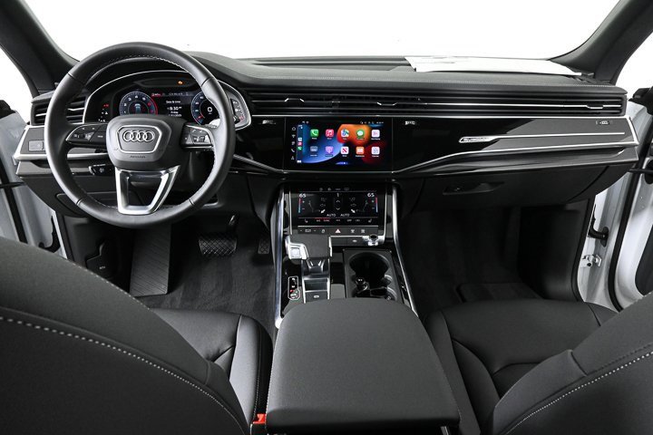 New 2025 Audi Q8 Premium image 19